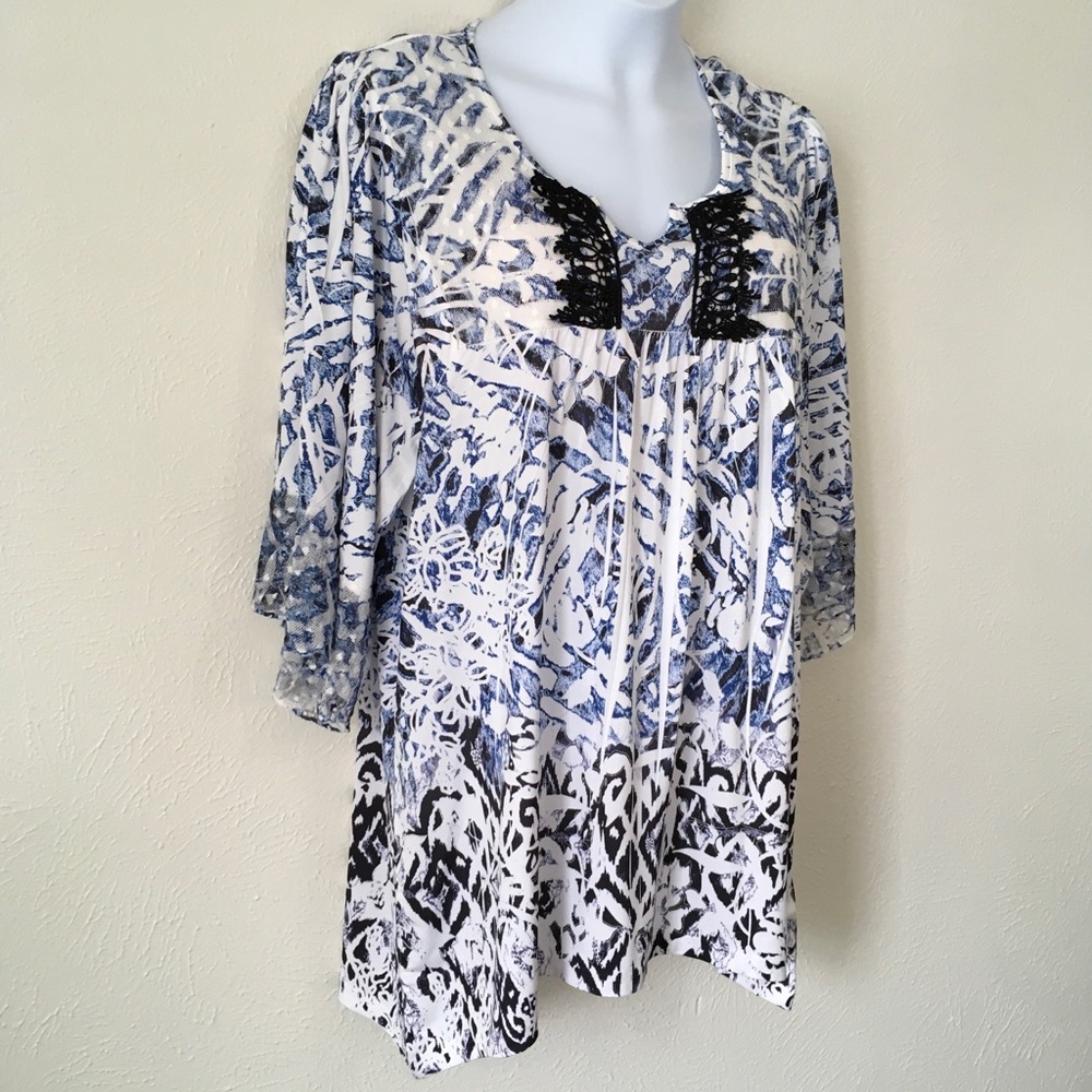 One world Kimono Sleeve Top With Lace Size Small